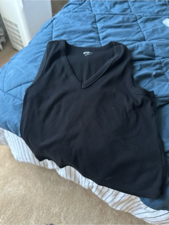 Old Navy Tops - Old Navy Black V-Neck Tank Top